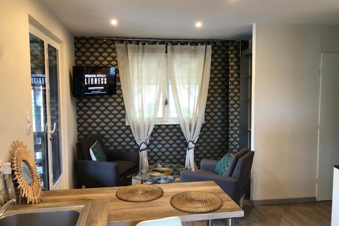 Photo of Others in Renage