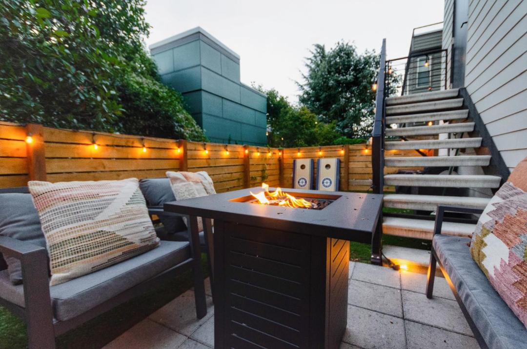 Photo of Patio Balcony in East Queen Anne