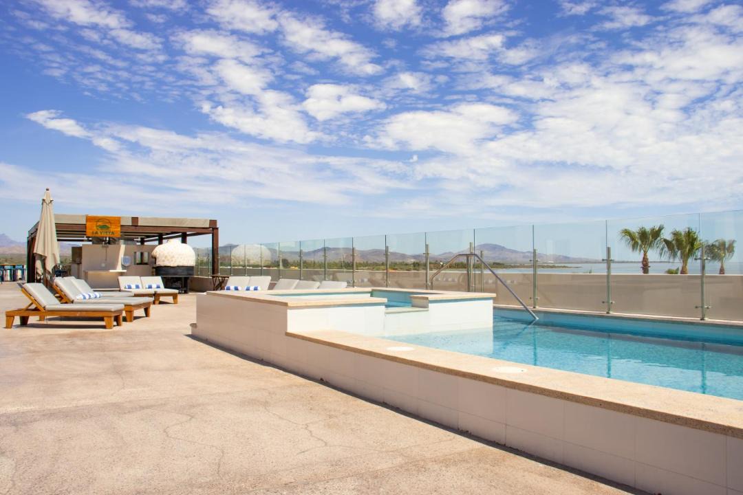 Photo of Others in Nopolo