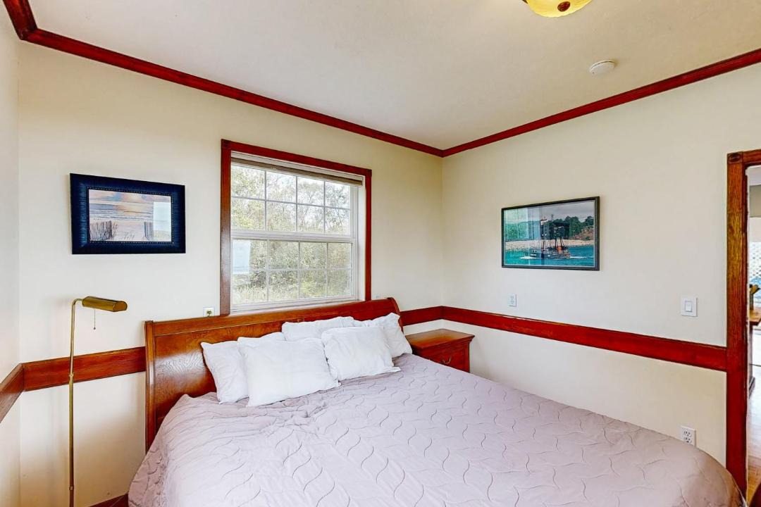 Photo of Bedroom in Ilwaco
