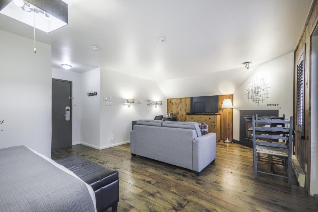 Photo of Bedroom in Saint-Michel-des-Saints