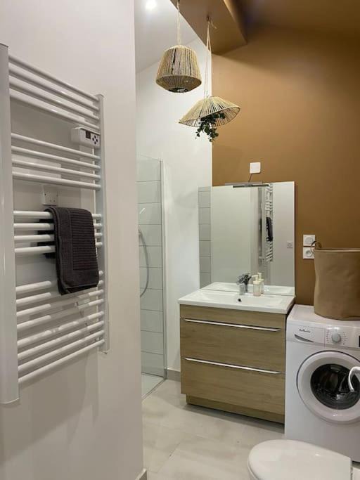 Photo of Bathroom in Castelnaudary