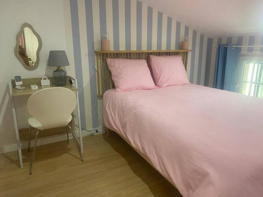 Photo of Bedroom in Castelnaudary