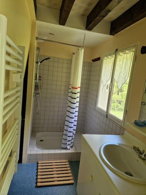 Photo of Bathroom in Campan