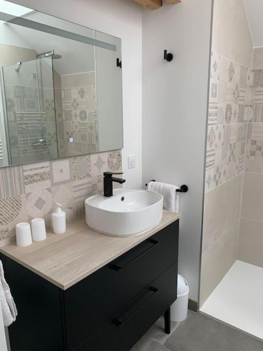 Photo of Bathroom in Brain-sur-l'Authion