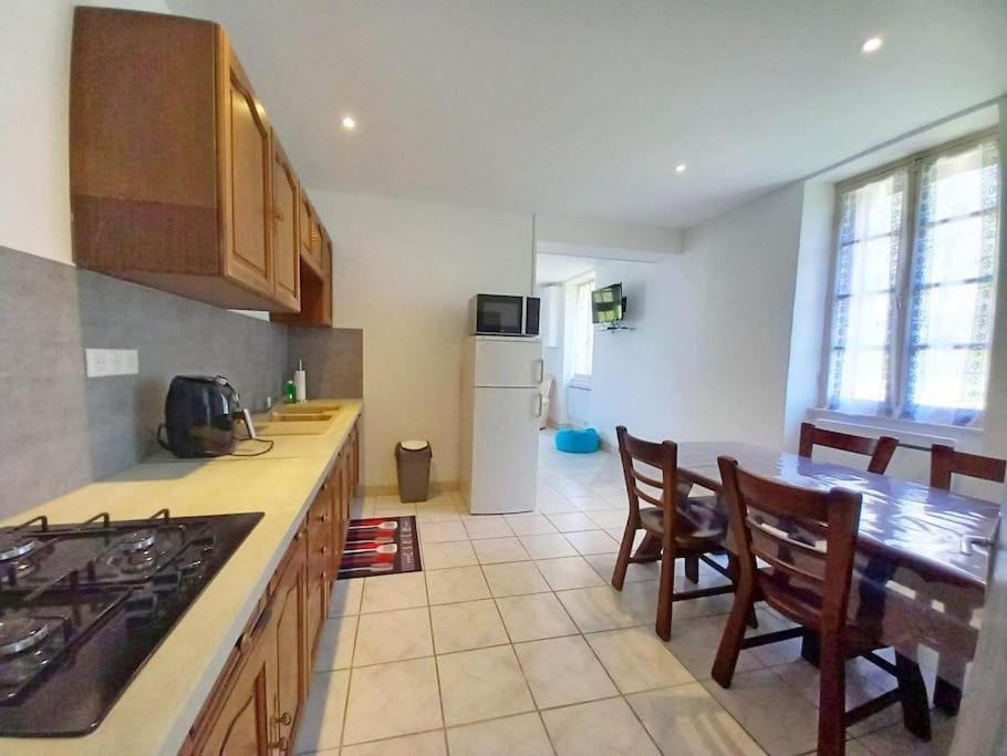 Photo of Kitchen in Bussiere-Dunoise