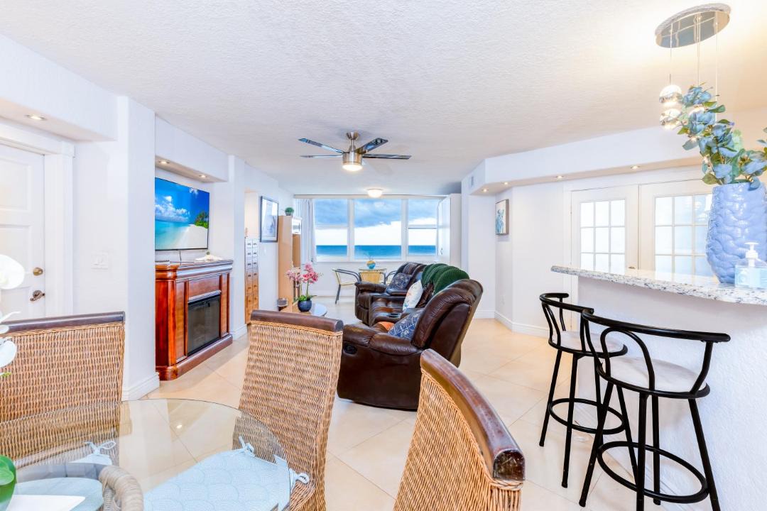 Photo of Others in Galt Mile