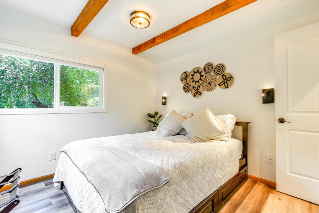 Photo of Bedroom in Sandy