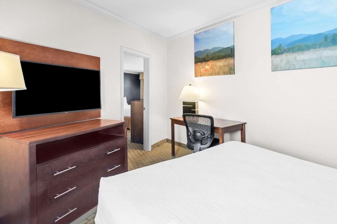 Photo of Bedroom in Lakeview