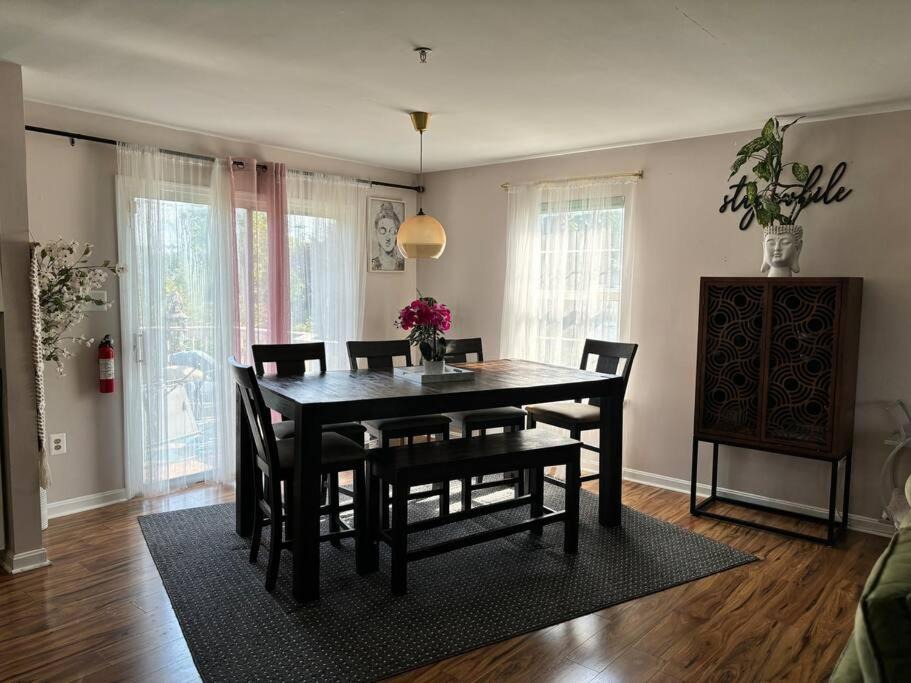 Photo of Others in Oxon Hill-Glassmanor