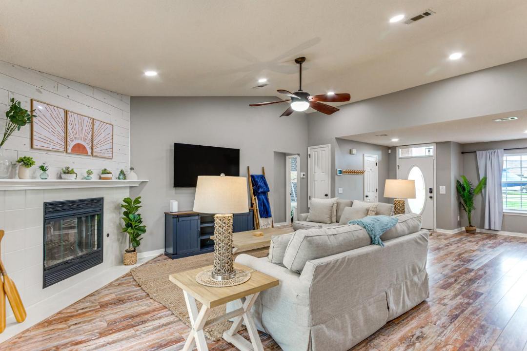 Photo of Others in Ono Island