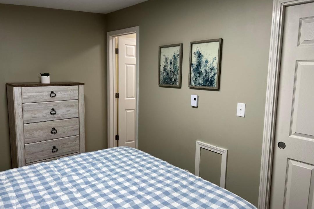 Photo of Bedroom in Roxboro