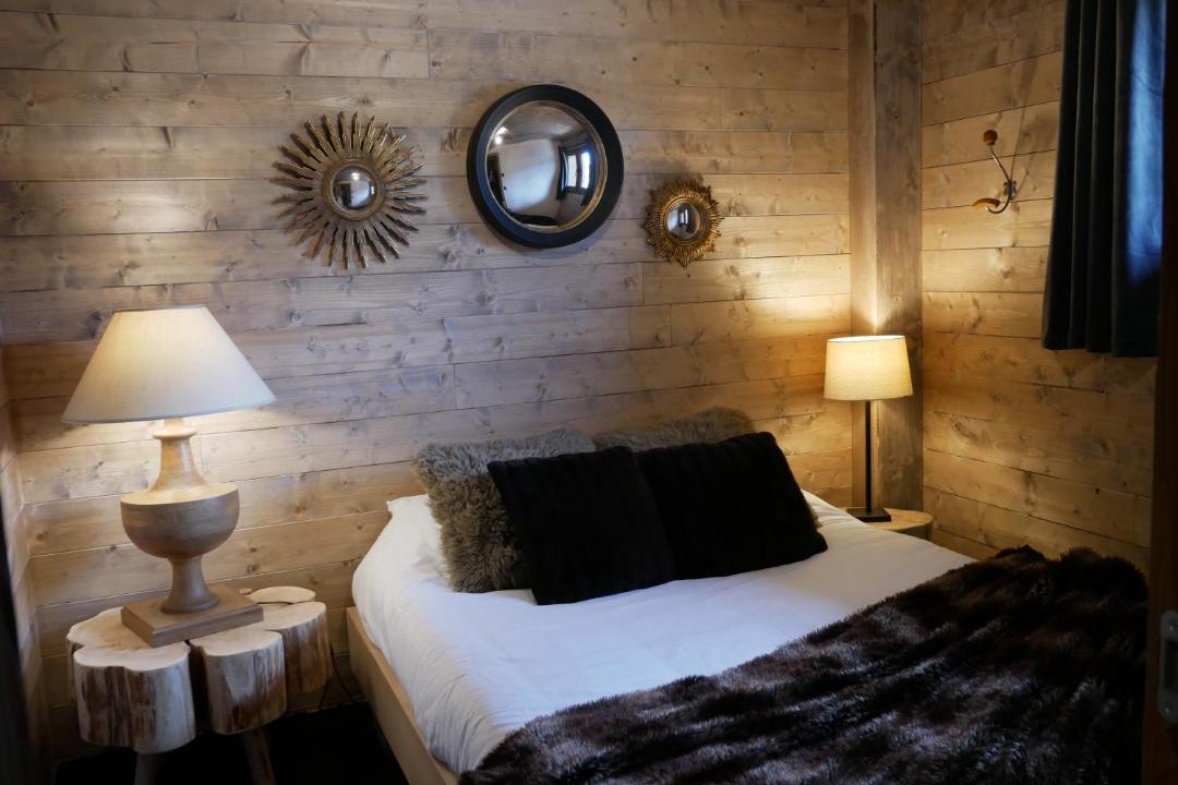 Photo of Bedroom in Demi-Quartier