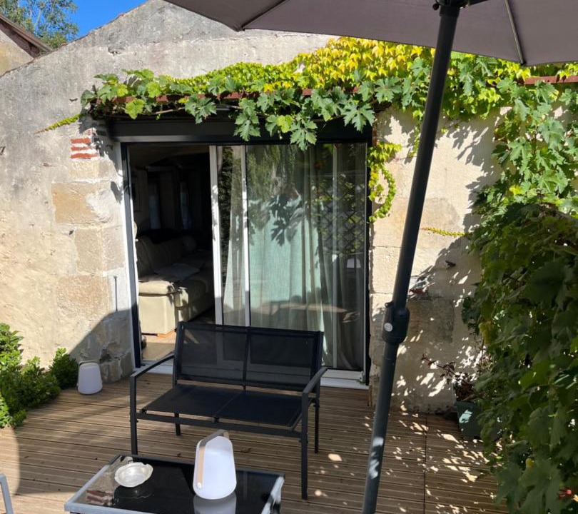 Photo of Patio Balcony in Saint-Germain-lAiguiller