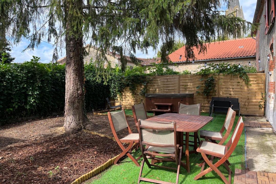 Photo of Others in Le Ledat