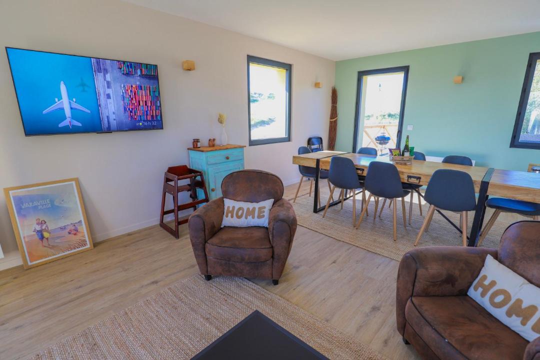 Photo of Livingroom in Le Home