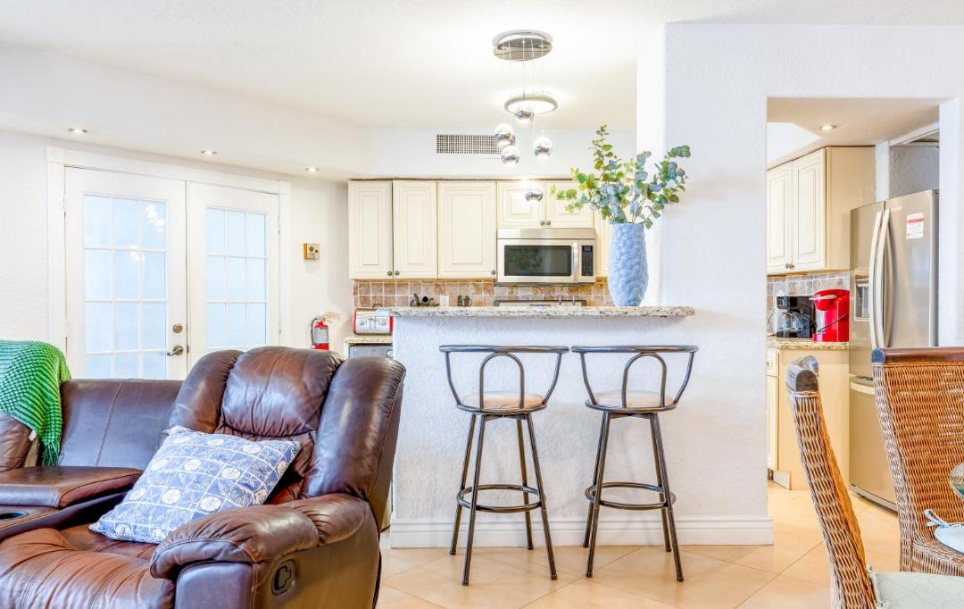 Photo of Others in Galt Mile