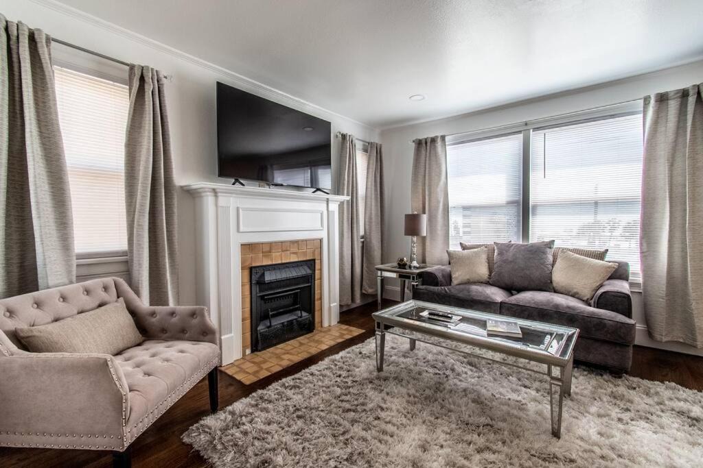 Photo of Others in Del Mar