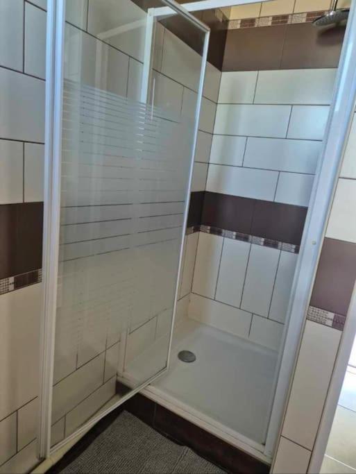 Photo of Bathroom in Oissel