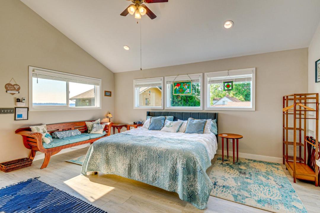 Photo of Bedroom in West Hills