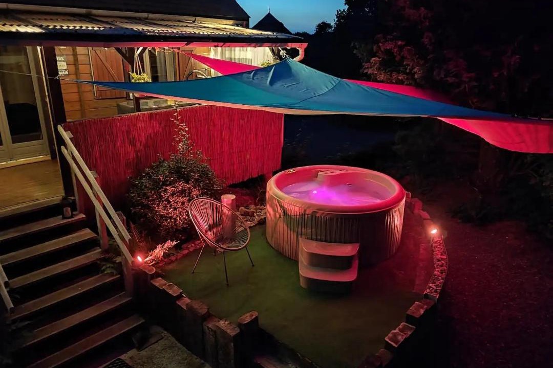 Photo of Others in Floyon