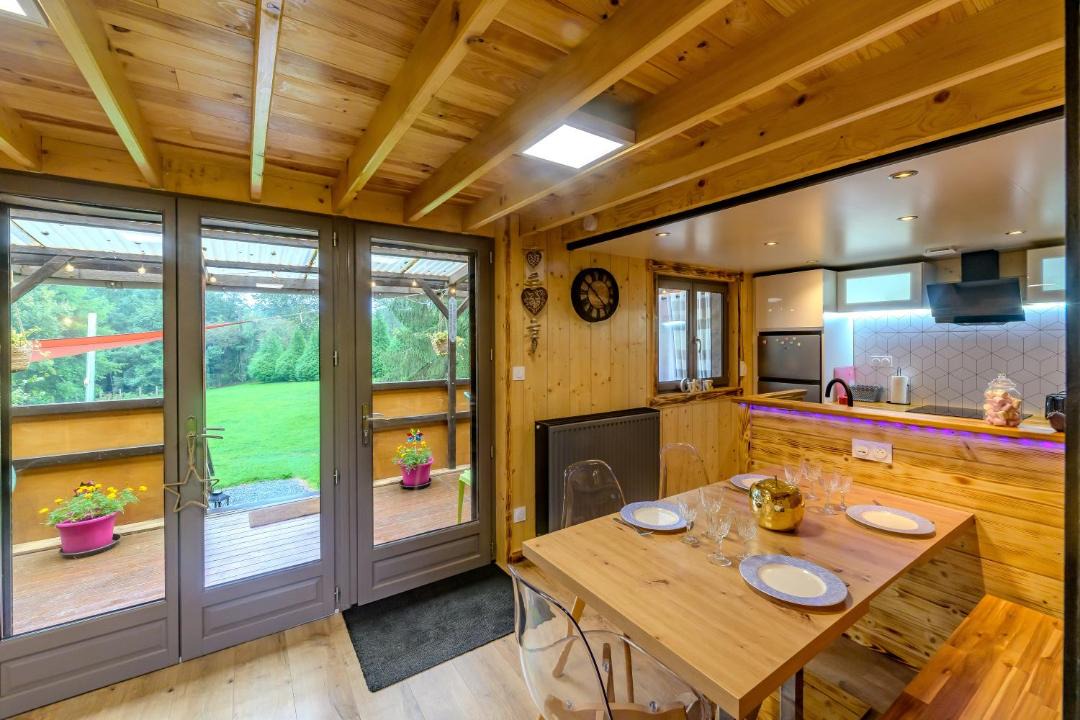 Photo of Others in Floyon