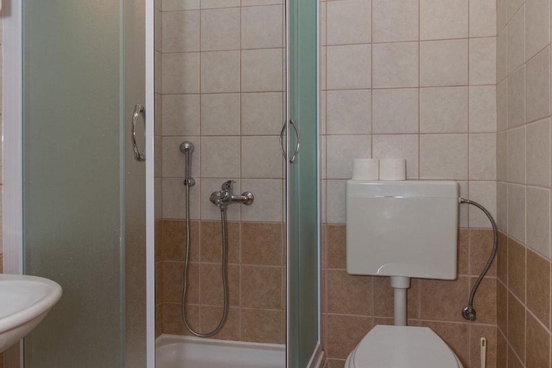 Photo of Bathroom in Plat