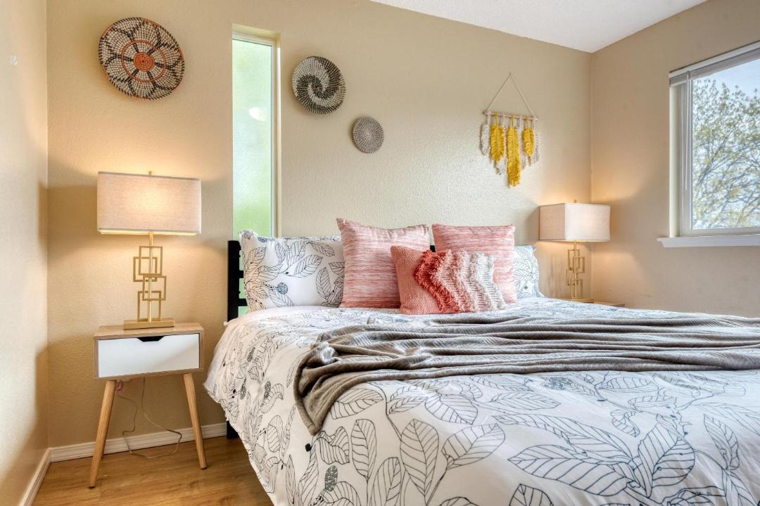 Photo of Bedroom in Highline