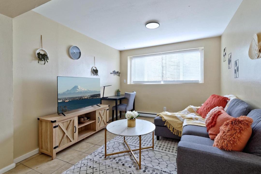 Photo of Others in Highline