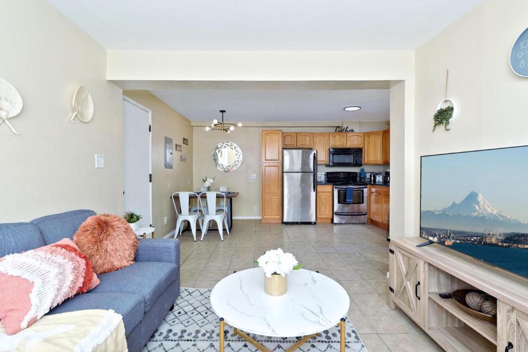 Photo of Others in Highline