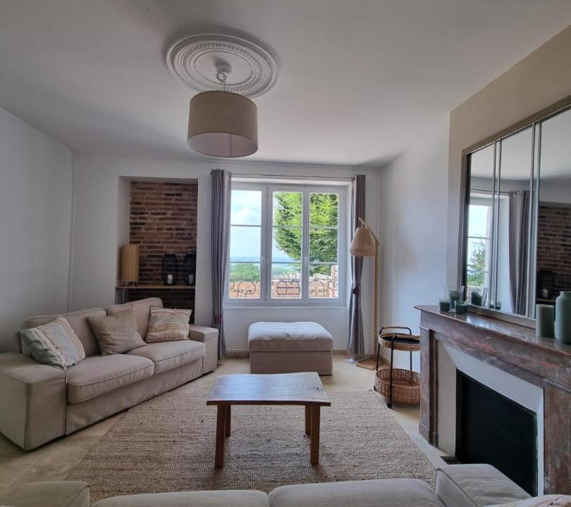 Photo of Livingroom in Chaulgnes