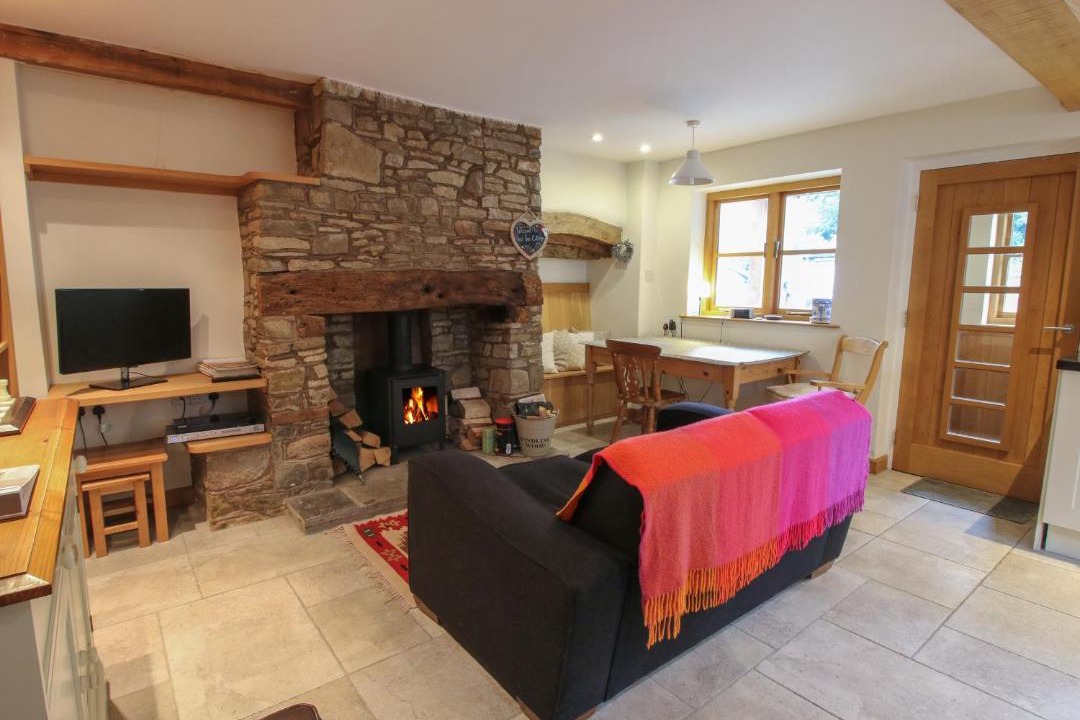 Photo of Others in Wall-under-heywood