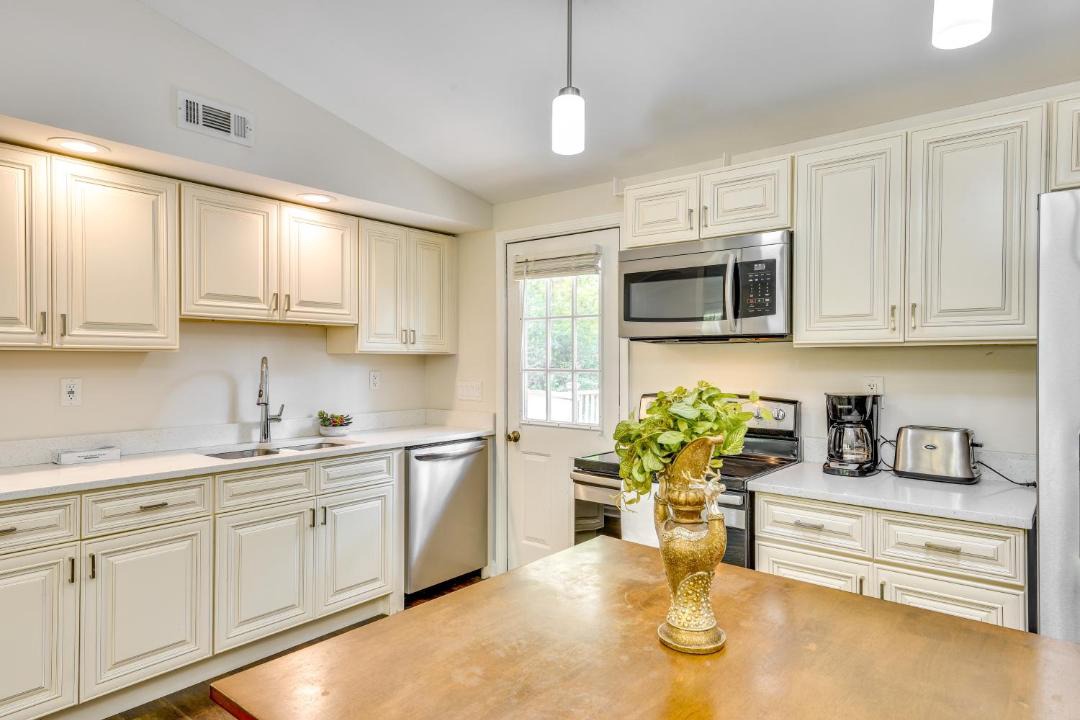 Photo of Kitchen in Shorewood-Tower Hills-Harbert