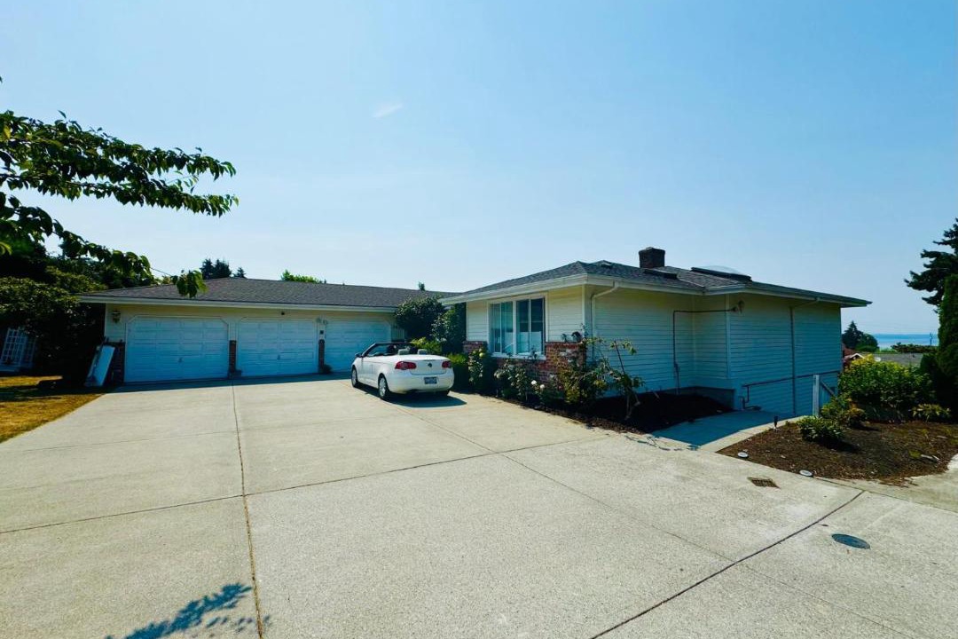 Photo of Others in The Bowl of Edmonds