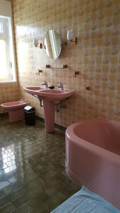 Photo of Bathroom in Saint-Leonard