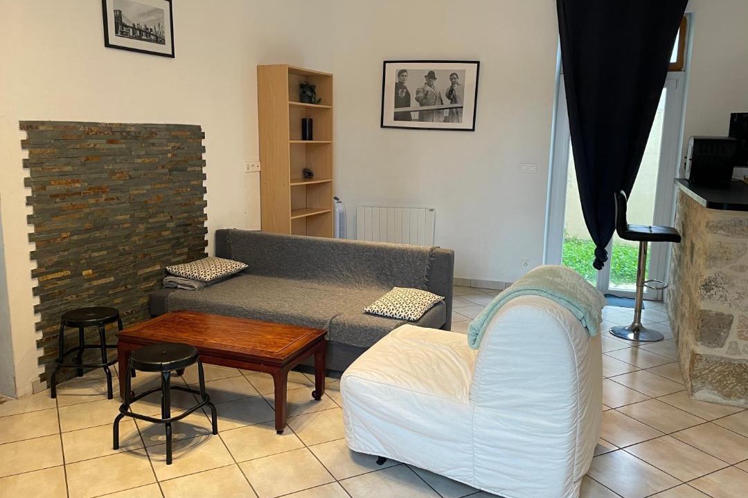 Photo of Others in Aufferville