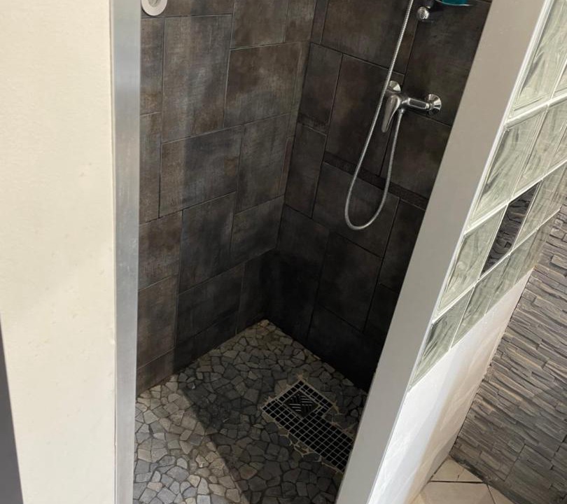 Photo of Bathroom in Aufferville