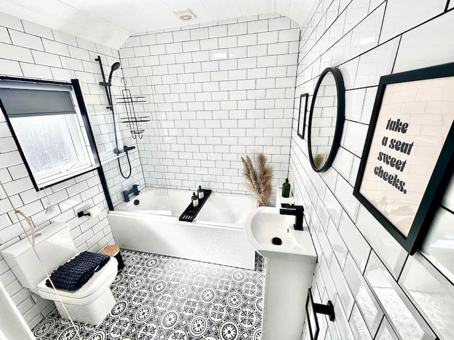 Photo of Bathroom in Blaenavon