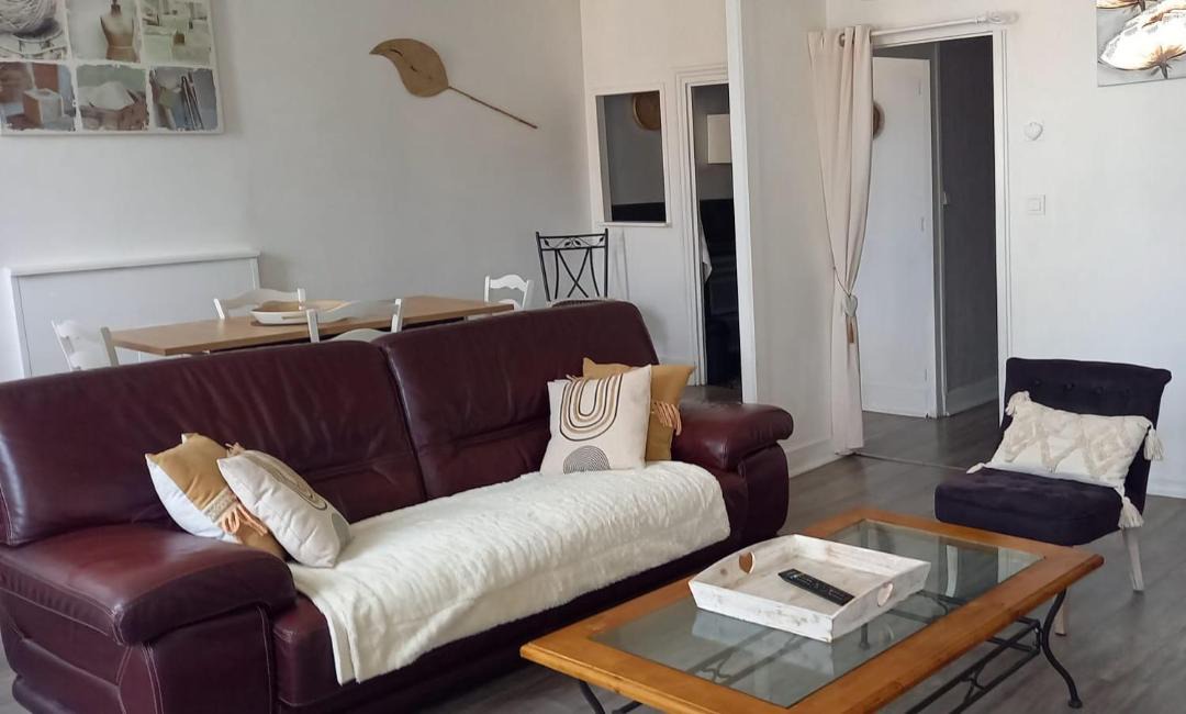 Photo of Livingroom in Saint-Amour