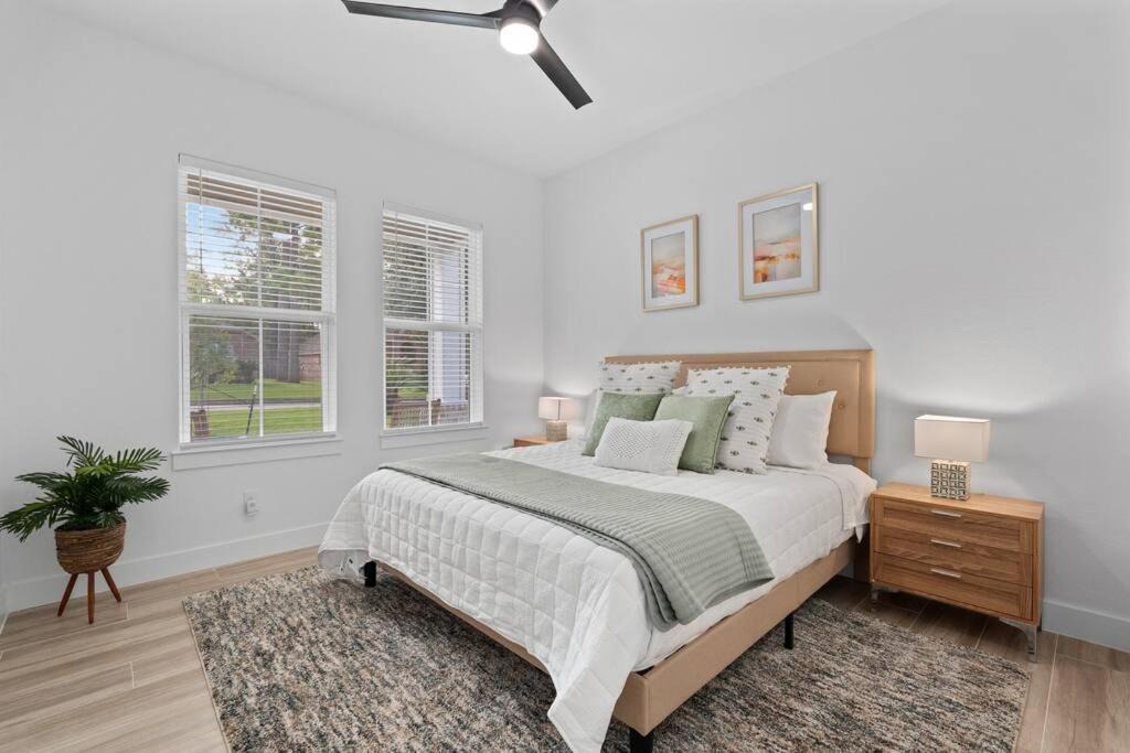 Photo of Bedroom in Walden on Lake Conroe