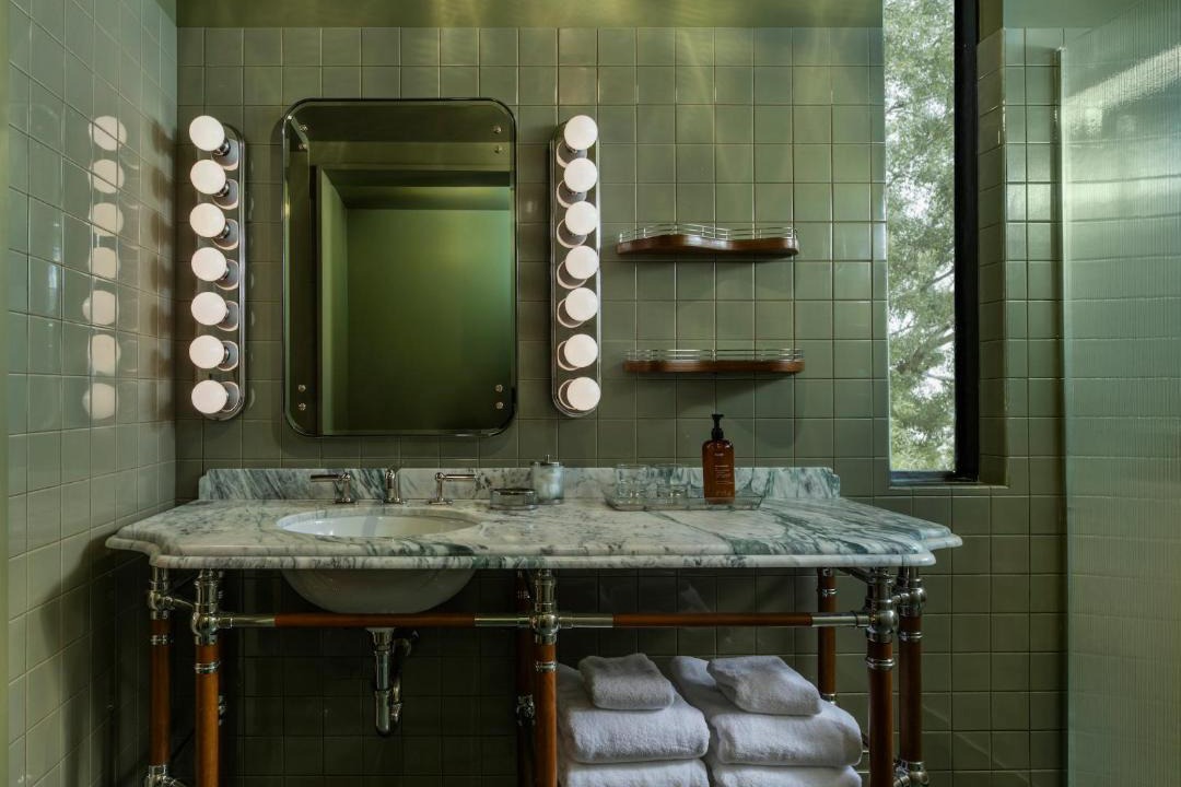 Photo of Bathroom in Neartown