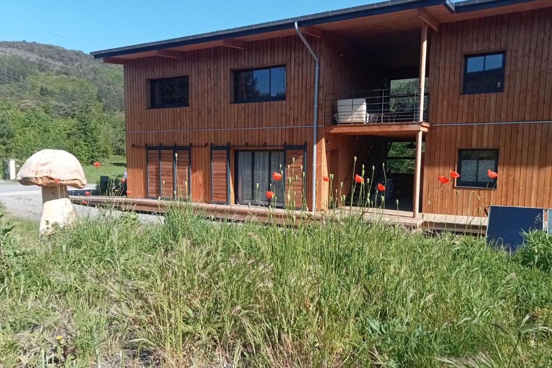 Photo of Others in Premian