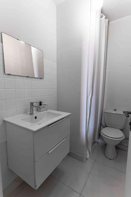 Photo of Bathroom in Briey