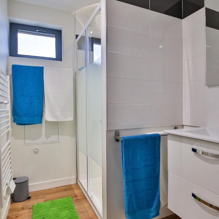 Photo of Bathroom in Clermont-Creans