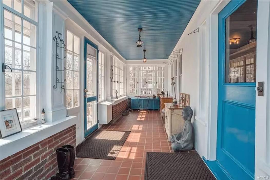 Photo of Others in White Plains