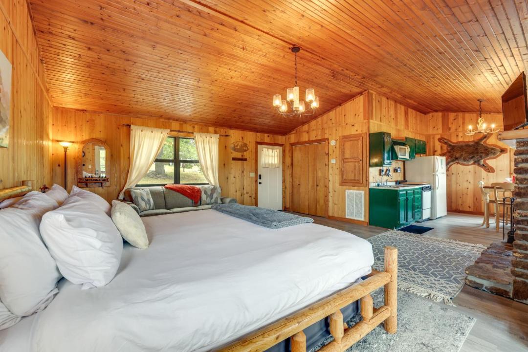 Photo of Bedroom in Berryville