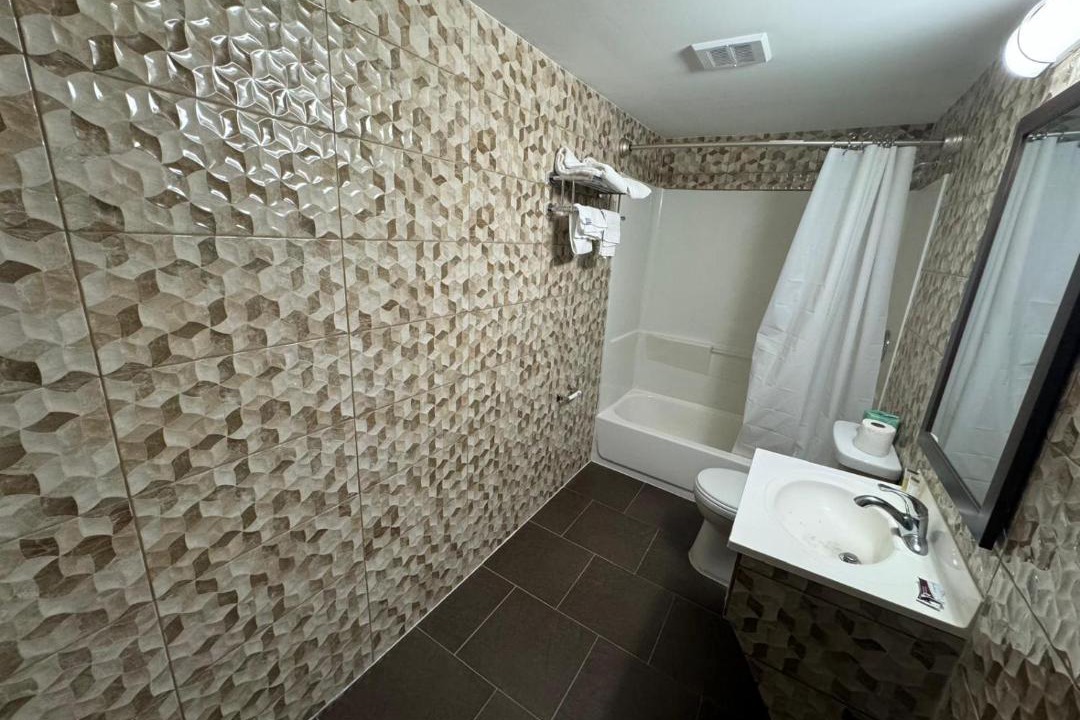 Photo of Others in Elizabeth