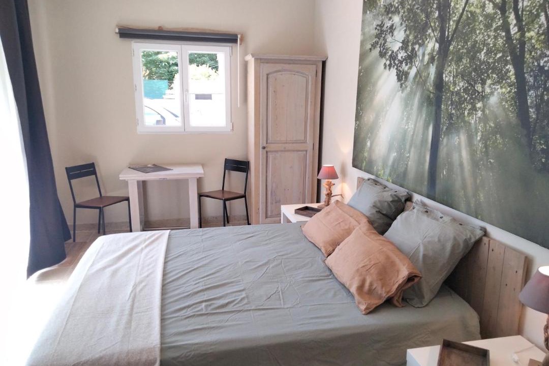 Photo of Bedroom in Le Cailar