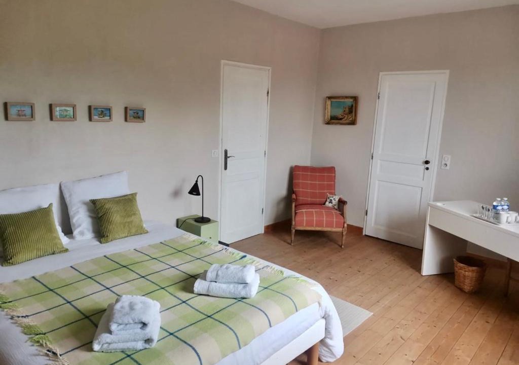 Photo of Bedroom in Sauveterre-Saint-Denis