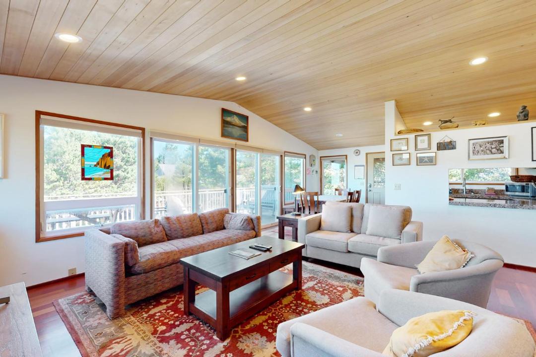 Photo of Livingroom in Manzanita